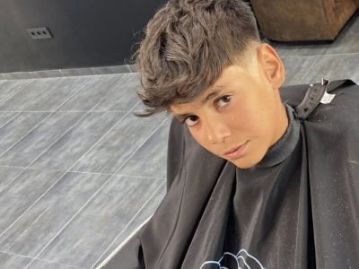 Cliente satisfecho corte de pelo